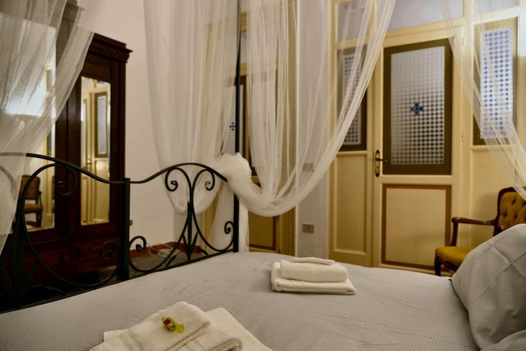 Bed and Breakfast Real Teatro Umberto I Palermo Exteriér fotografie